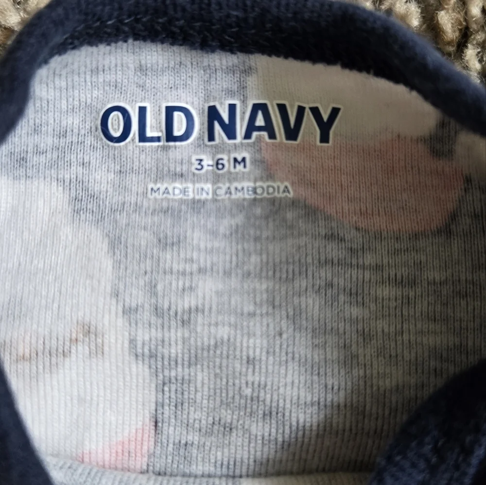 *3/$10 Old Navy Santa Baby Onsie 3 - 6 months Navy